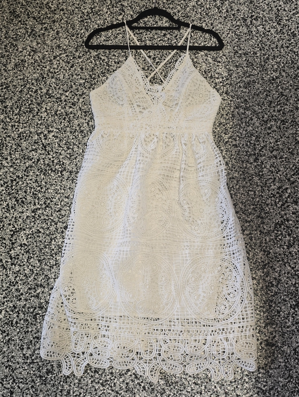DO+BE White Lace V-Neck Strappy Sundress